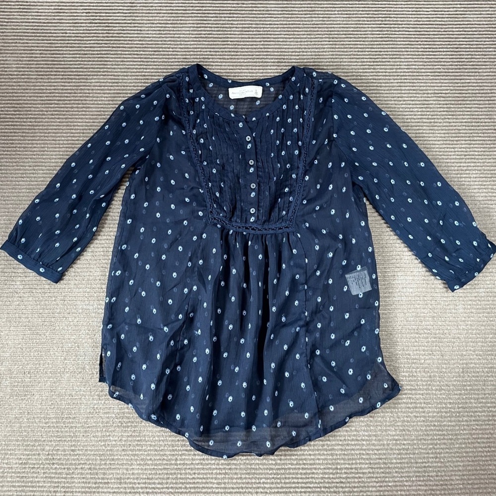 Abercrombie & Fitch Navy Blue Floral Pintuck Boho Blouse 3/4 Sleeve Small